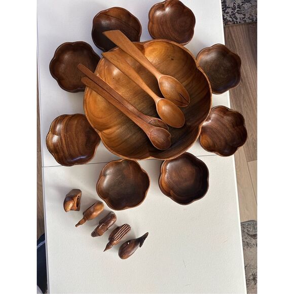 Vintage Philippine Monkey Pod Wood Salad Bowl Set Serving Spoons & Small Carving - Picture 1 of 8